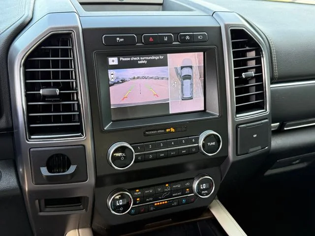 2019 Ford Expedition - Image 19
