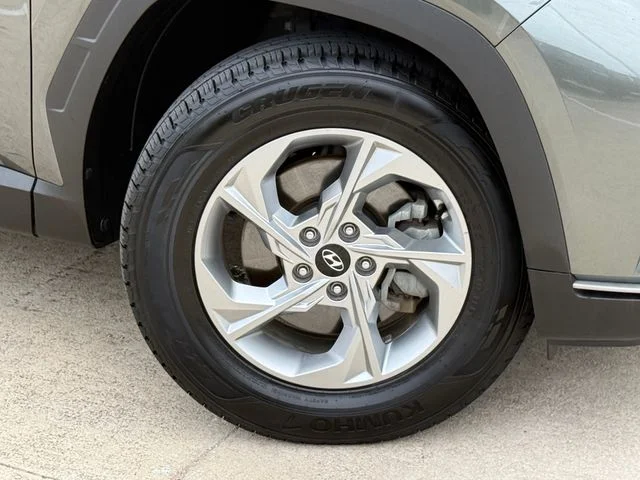 2023 Hyundai Tucson - Image 2