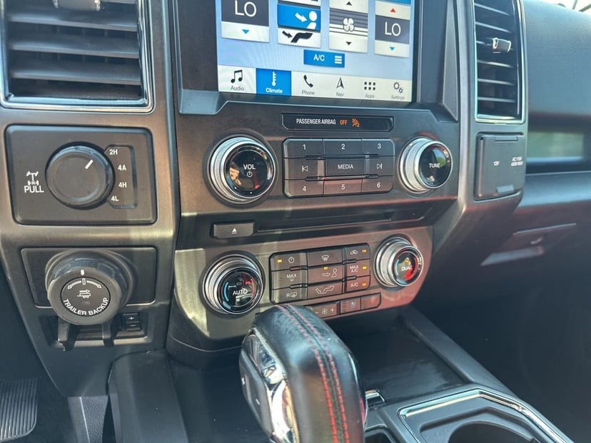 2018 Ford F-150 - Image 33