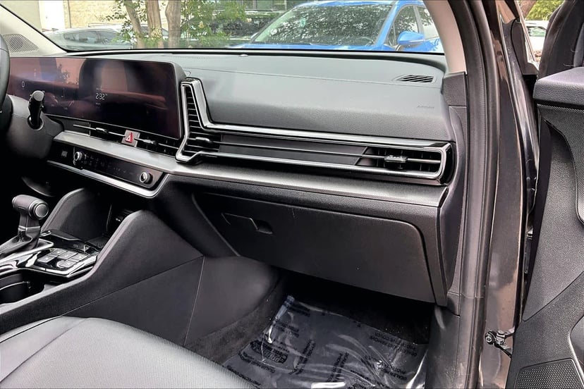 2024 Kia Sportage - Image 19