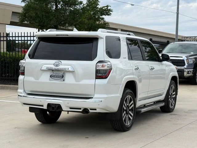 2017 Toyota 4Runner - Image 4