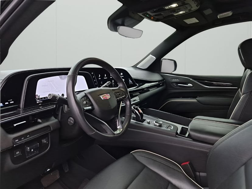 2021 Cadillac Escalade - Image 31