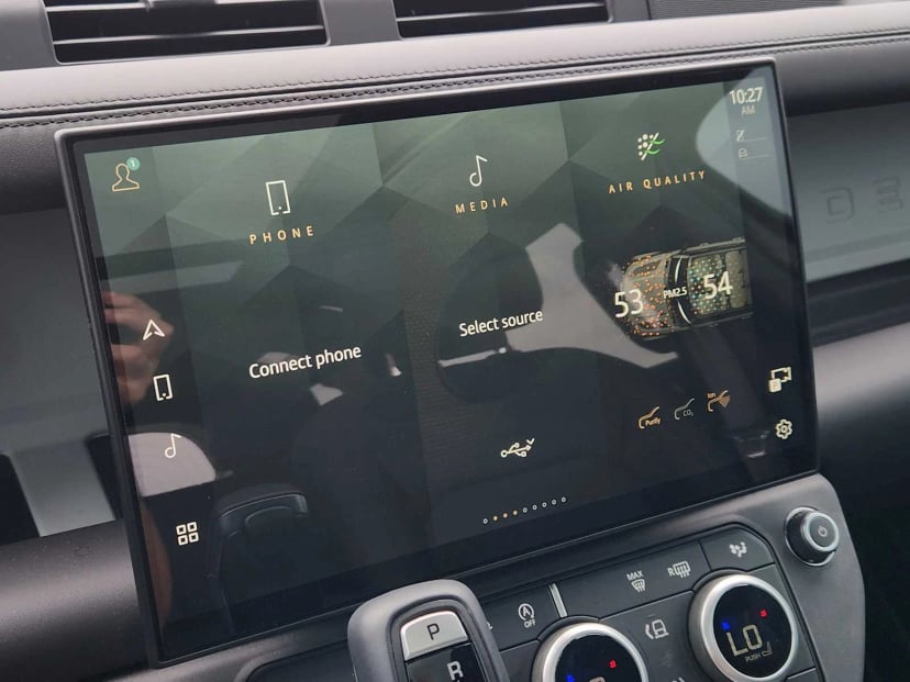 2026 LAND ROVER Defender 110 - Image 16