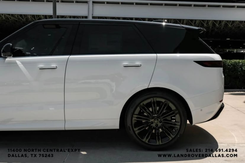 2026 Land Rover Range Rover Sport - Image 13