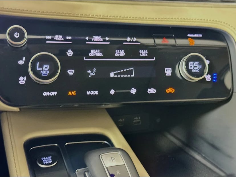 2023 INFINITI QX60 - Image 20