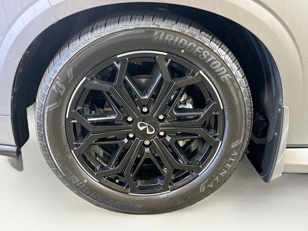 2026 INFINITI QX80 - Image 42