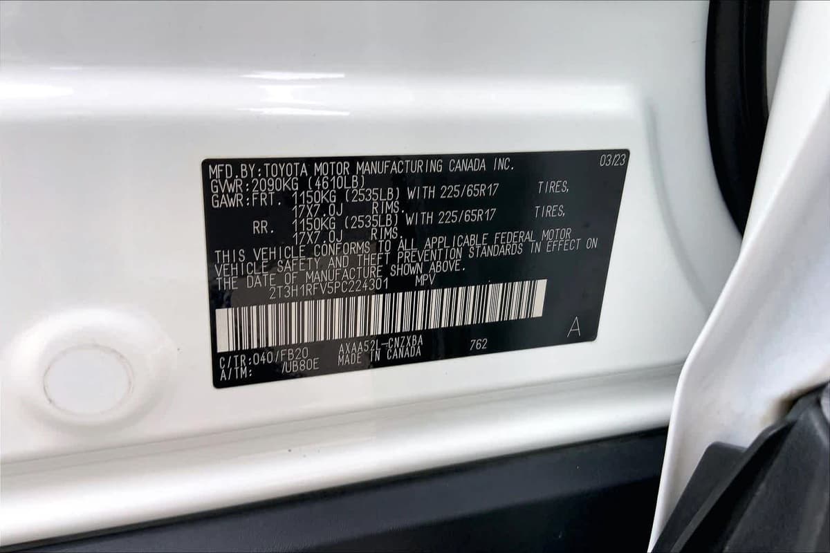 2023 Toyota RAV4 - Image 34