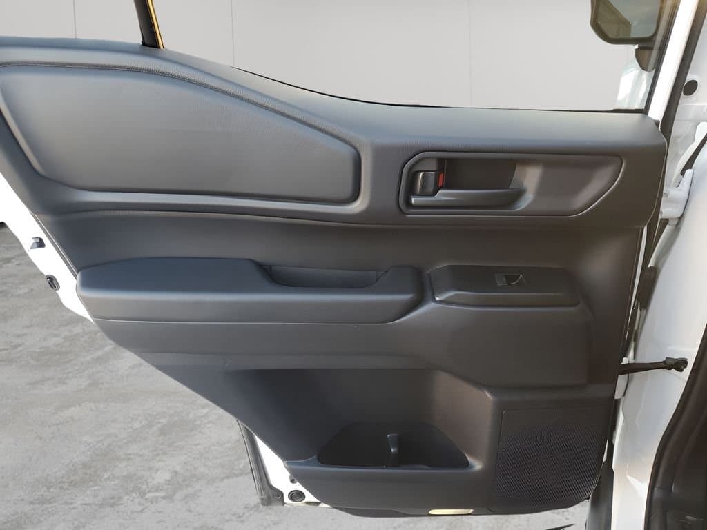 2025 Toyota Land Cruiser - Image 17