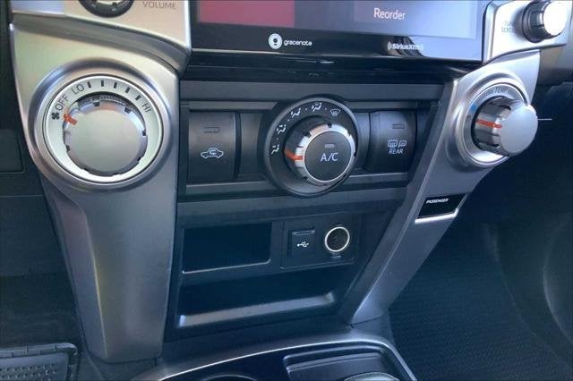 2024 Toyota 4RUNNER - Image 31