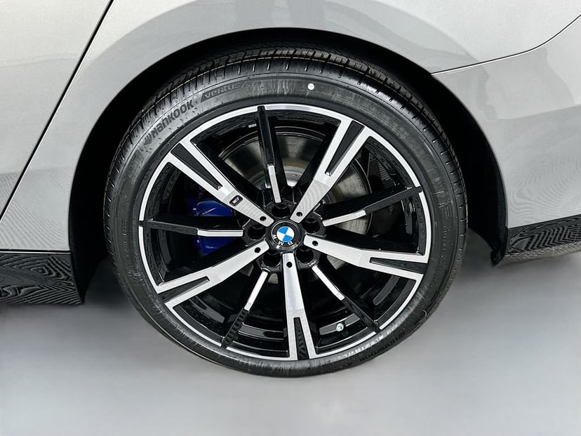 2026 BMW 5 Series - Image 23