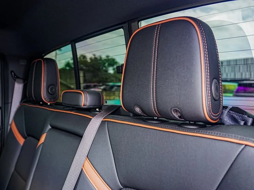 2025 GMC Canyon - Image 38