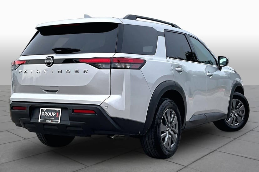 2025 Nissan Pathfinder - Image 13