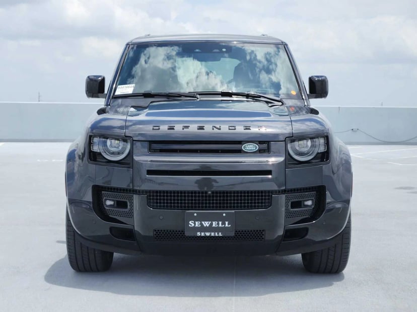 2024 Land Rover Defender - Image 2
