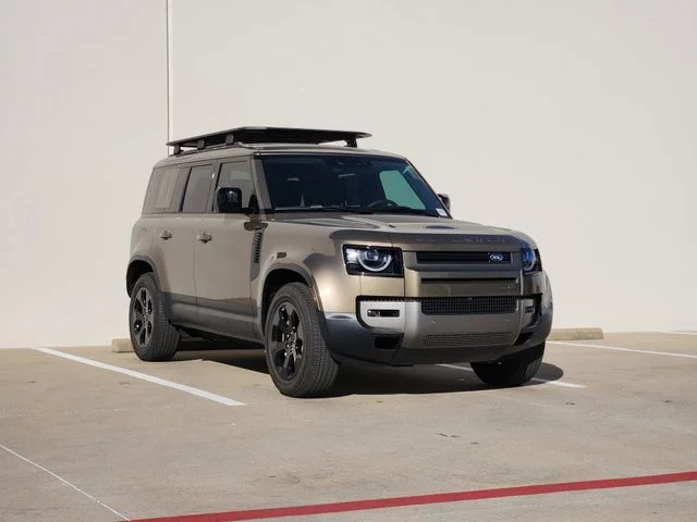2026 Land Rover Defender 110 - Image 2