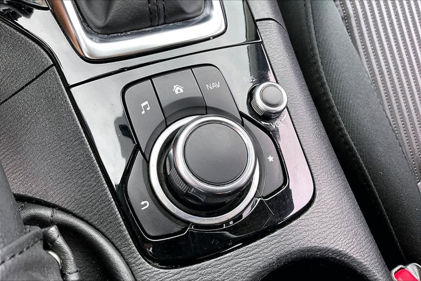 2016 Mazda Mazda3 - Image 34