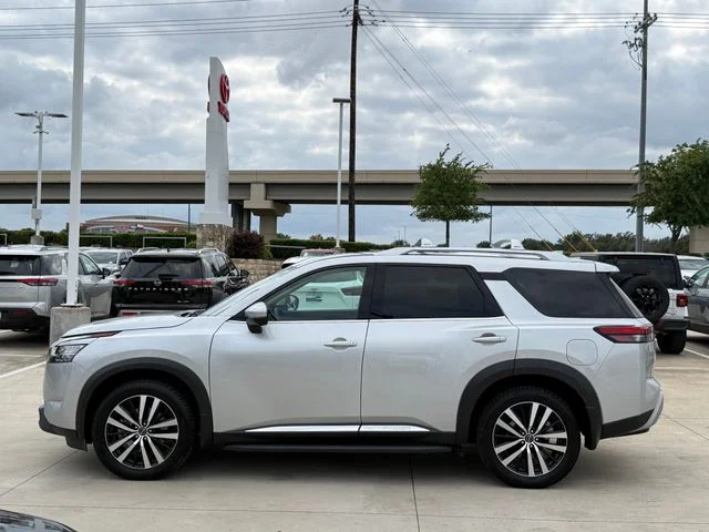 2023 Nissan Pathfinder - Image 7