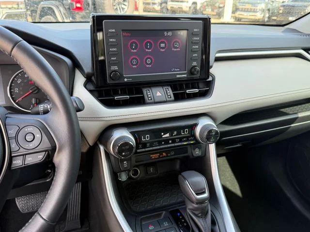 2022 Toyota RAV4 - Image 15