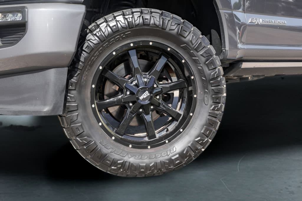 2022 Ford F-250SD - Image 4