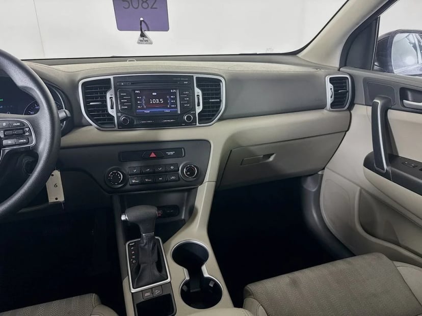 2017 Kia Sportage - Image 26
