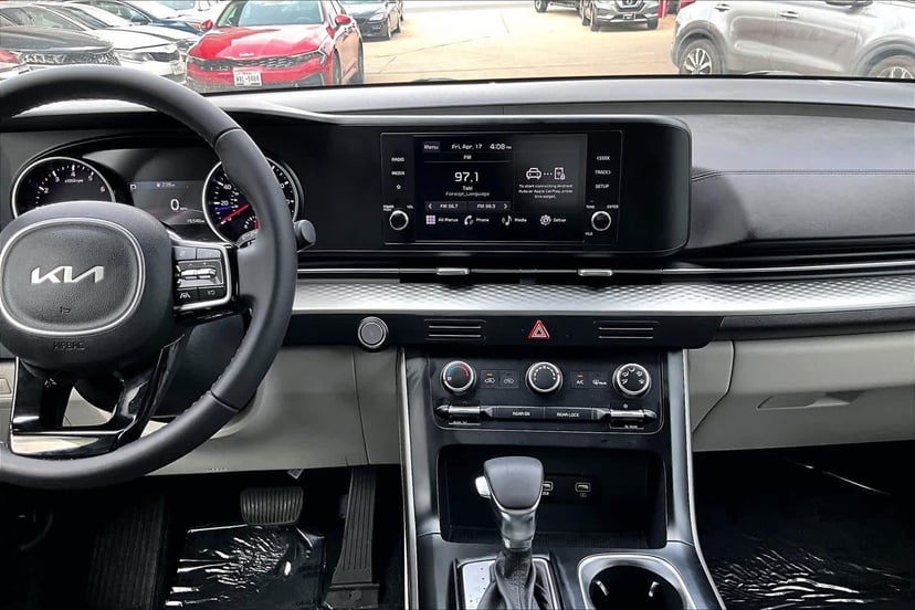 2023 Kia Carnival - Image 7