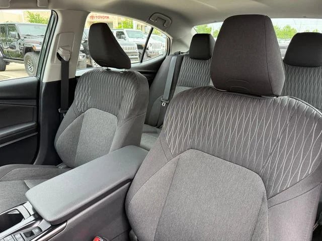 2026 Toyota Camry - Image 38