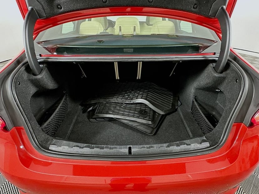 2021 BMW 3 Series - Image 27