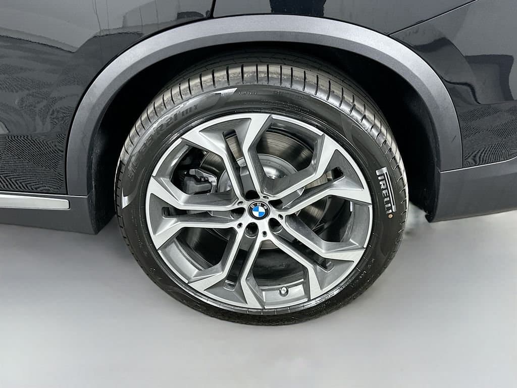 2026 BMW X5 - Image 23
