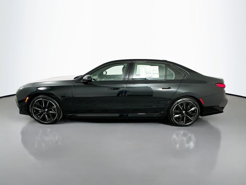 2026 BMW i7 - Image 8