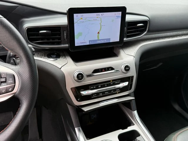 2023 Ford Explorer - Image 17