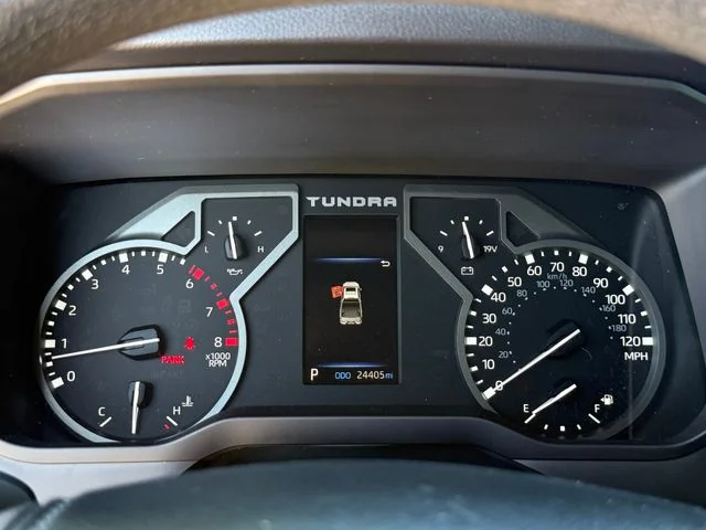2024 Toyota Tundra - Image 16