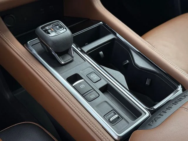 2023 Nissan Pathfinder - Image 21