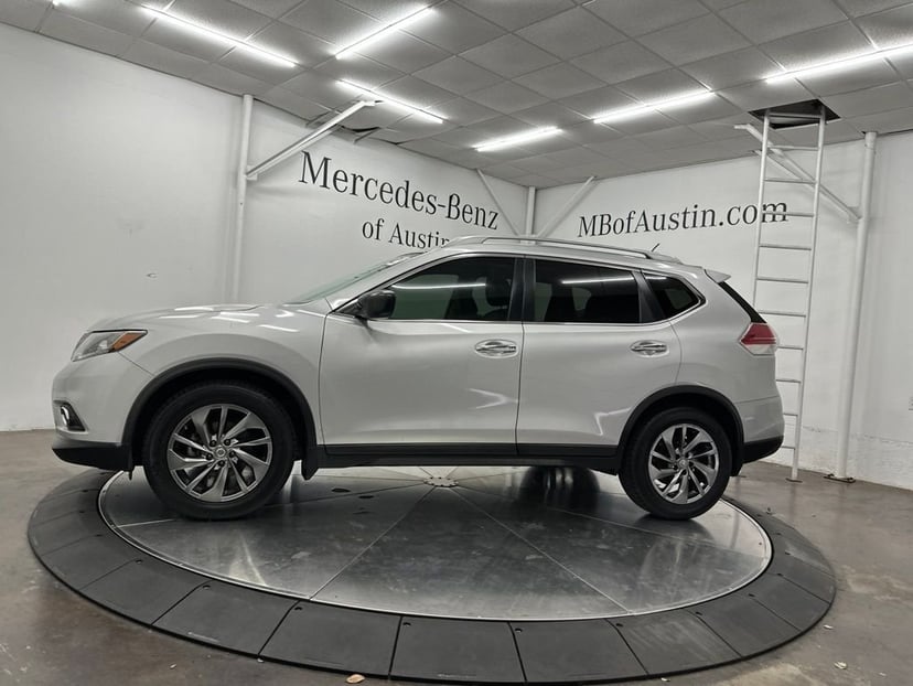 2015 Nissan Rogue - Image 4