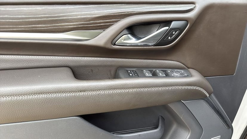 2021 GMC Yukon - Image 12