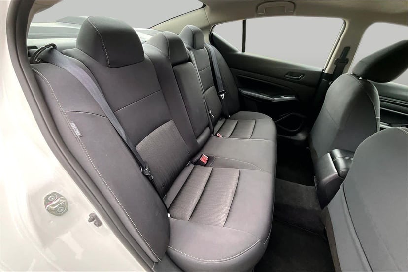 2025 Nissan Altima - Image 20