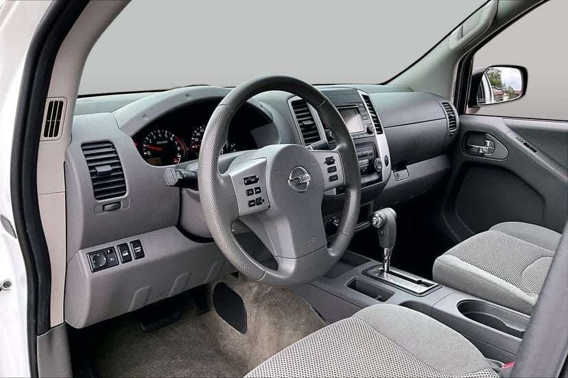 2017 Nissan Frontier - Image 18
