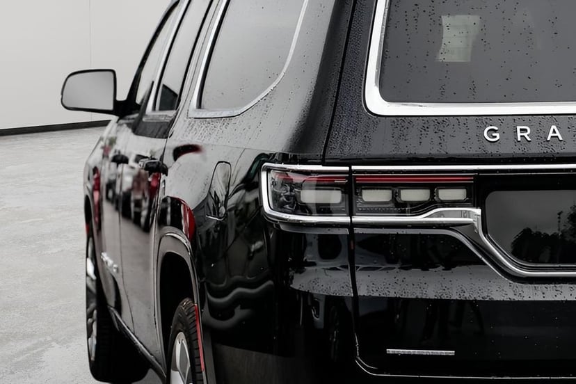 2023 Jeep Grand Wagoneer L - Image 22