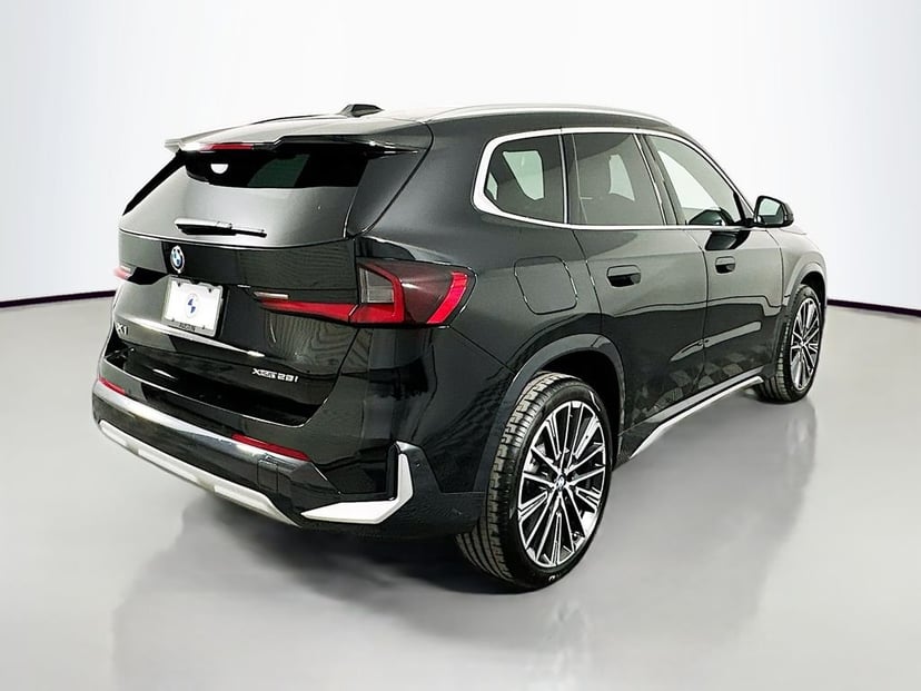 2025 BMW X1 - Image 5