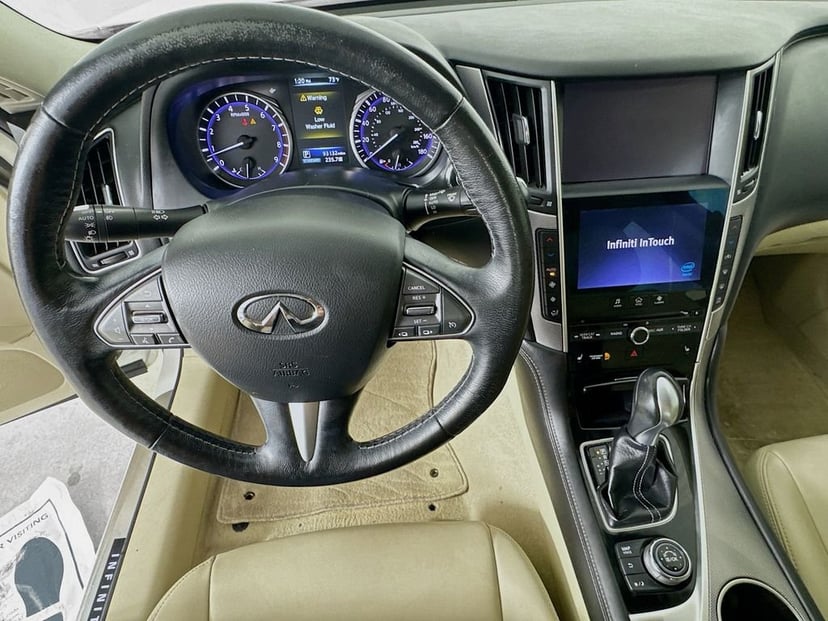 2017 INFINITI Q50 - Image 13
