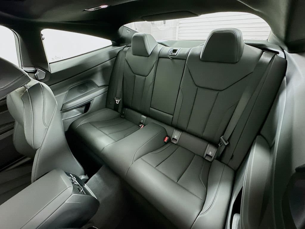 2025 BMW 4 Series - Image 17