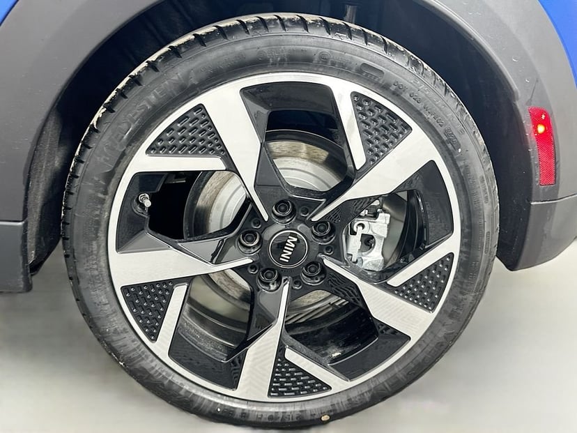 2025 MINI Cooper S - Image 22