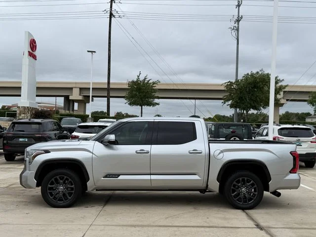 2023 Toyota Tundra Hybrid - Image 6