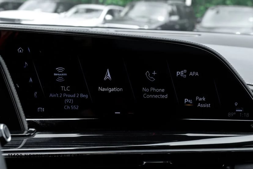 2023 Cadillac Escalade - Image 38