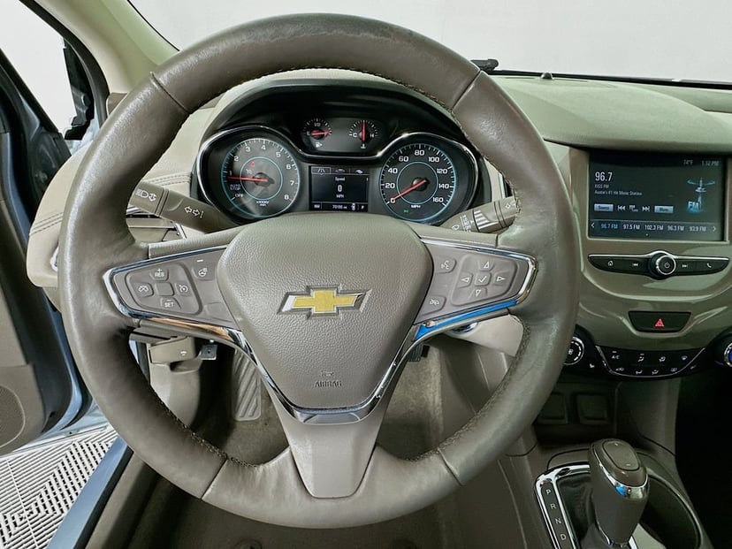 2017 Chevrolet Cruze - Image 11