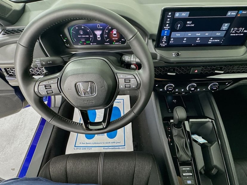 2026 Honda Accord Hybrid - Image 17