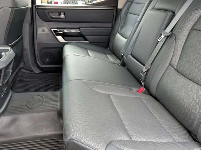 2023 Toyota Tundra Hybrid - Image 29