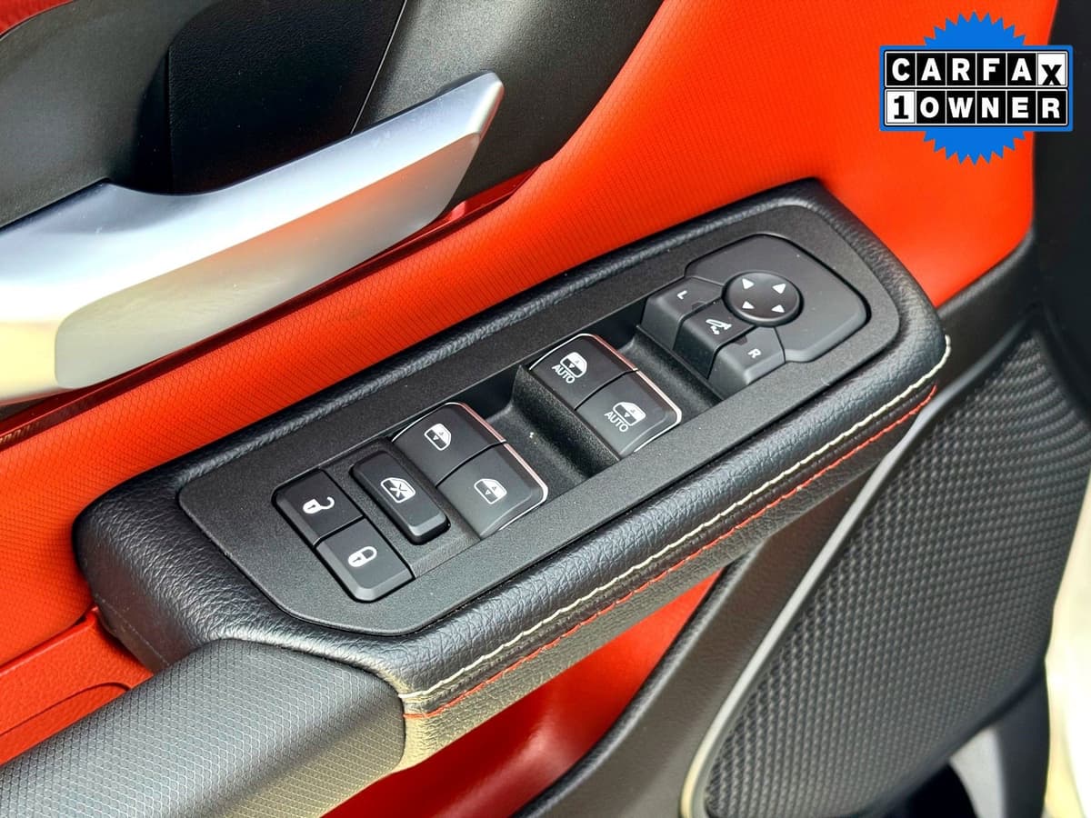 2025 Ram 1500 - Image 14