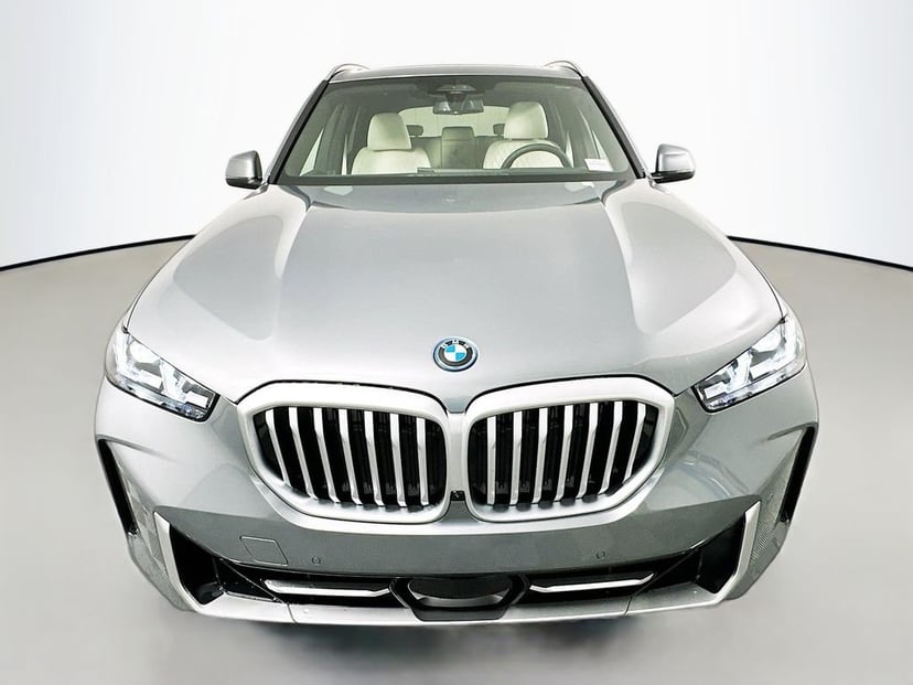 2026 BMW X5 - Image 3
