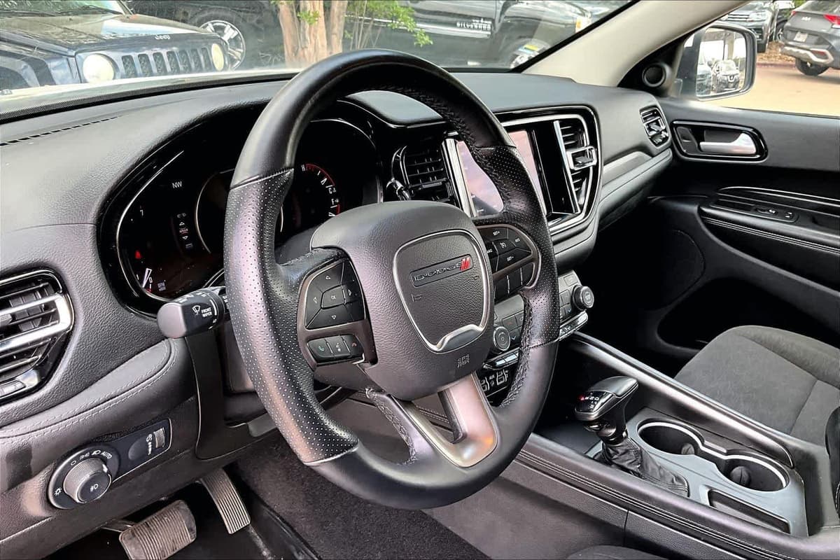 2022 Dodge Durango - Image 17