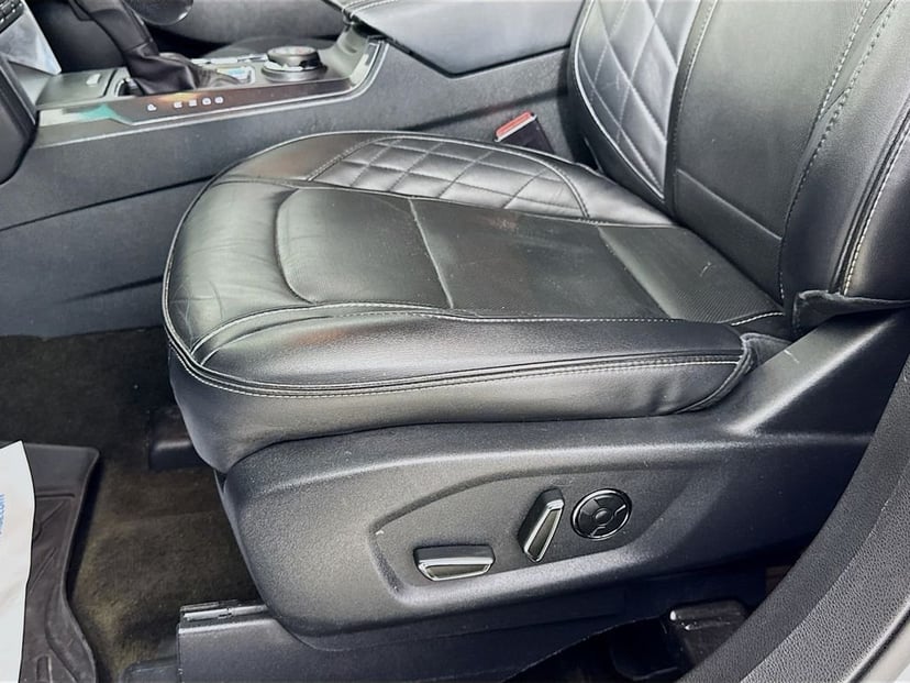 2016 Ford Explorer - Image 23