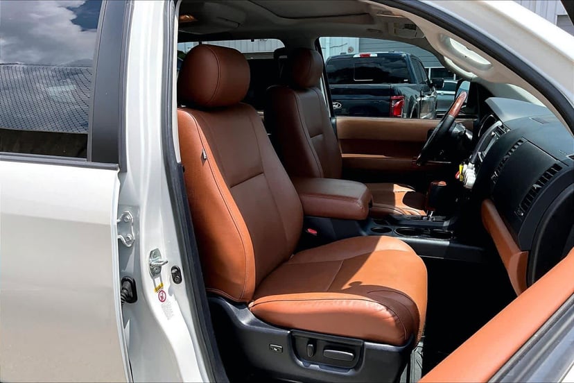 2019 Toyota Sequoia - Image 11